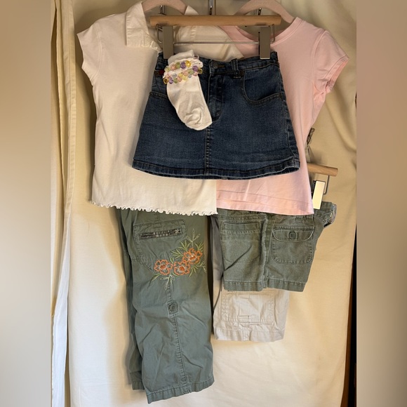 EUC bundle of 7 girls clothing items XS 4/5 including Guess skort - Picture 1 of 16